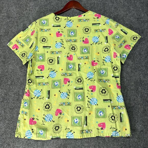 ScrubStar Top Size Medium  Short Sleeve Pockets V Neck Green Earth Heart Print - Picture 8 of 9